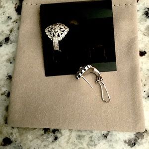 White Gold. 14K stamped